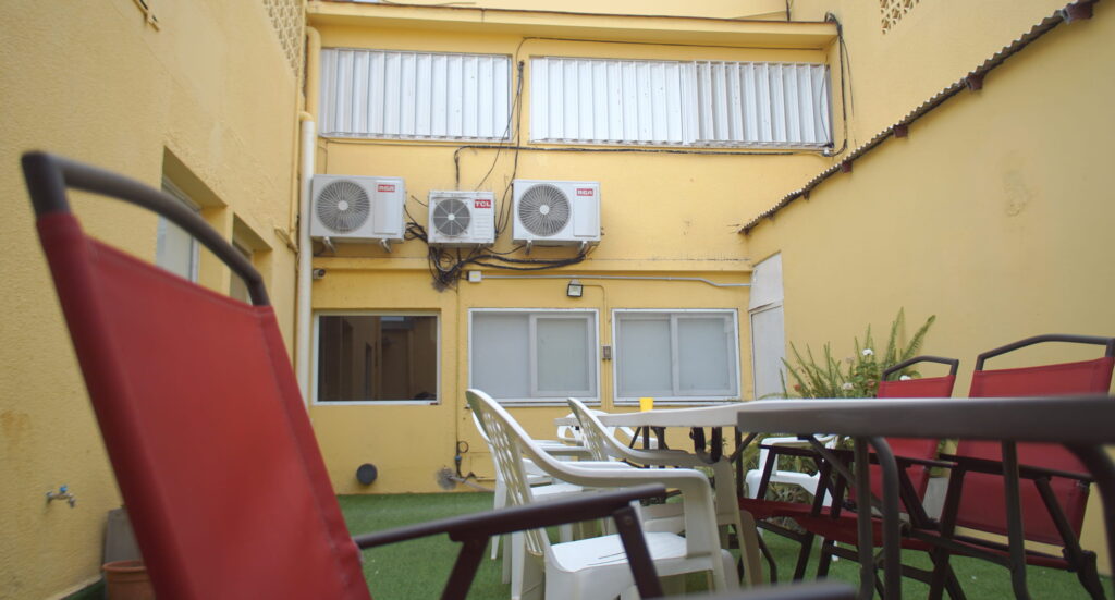 Kelluwen Salud 7 patio 02 meraqui geriatrico bahia blanca kelluwen habilitado Kelluwen Salud | Residencias Geriatricas Kelluwen Salud